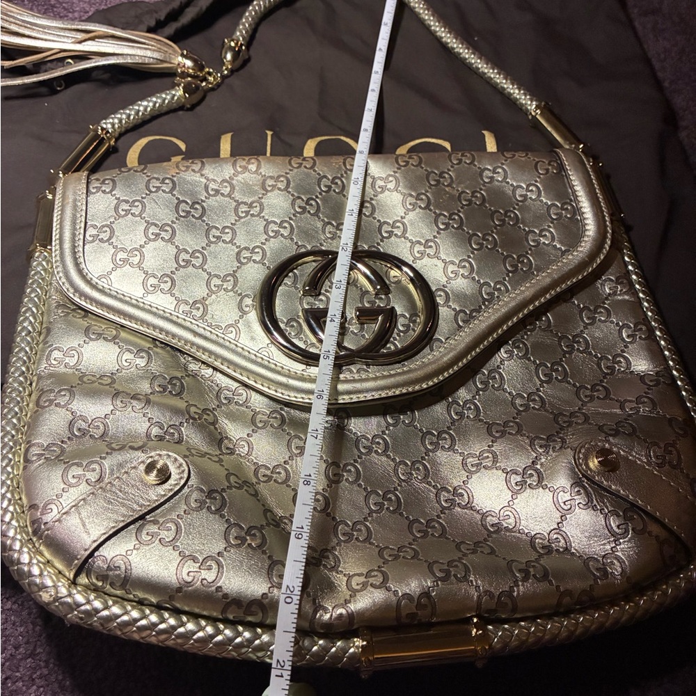 Gucci Britt Tassel Flap Bag Guccissima Metallic Gold w Tassel, dust bag and box - Picture 13 of 16